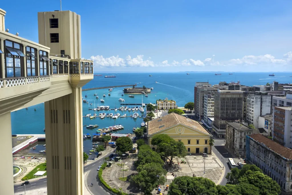 Racelda Elevator, Salvador